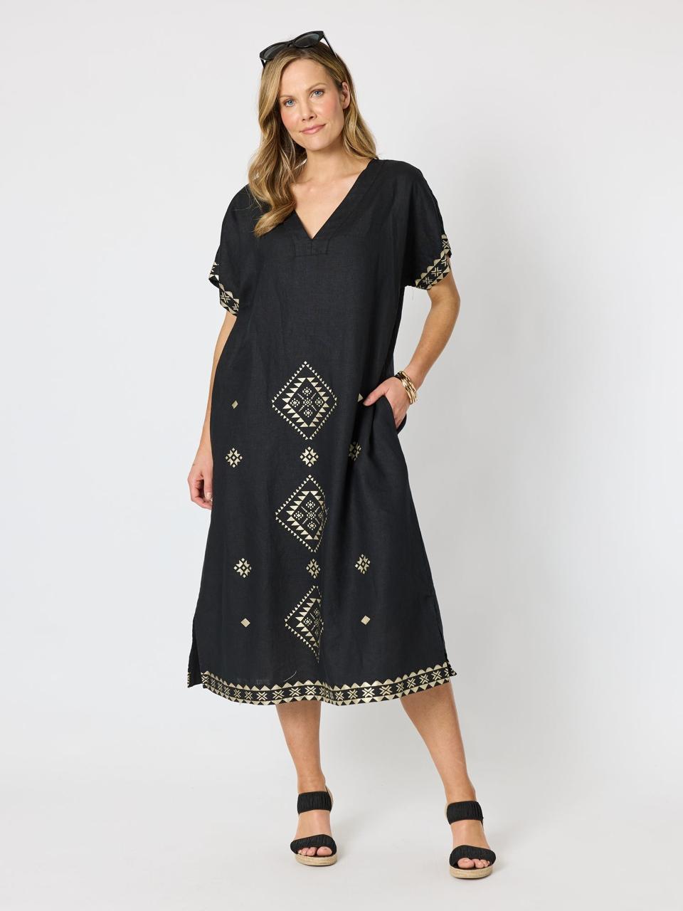 Hammock & Vine - Dress long linen with belt gold details