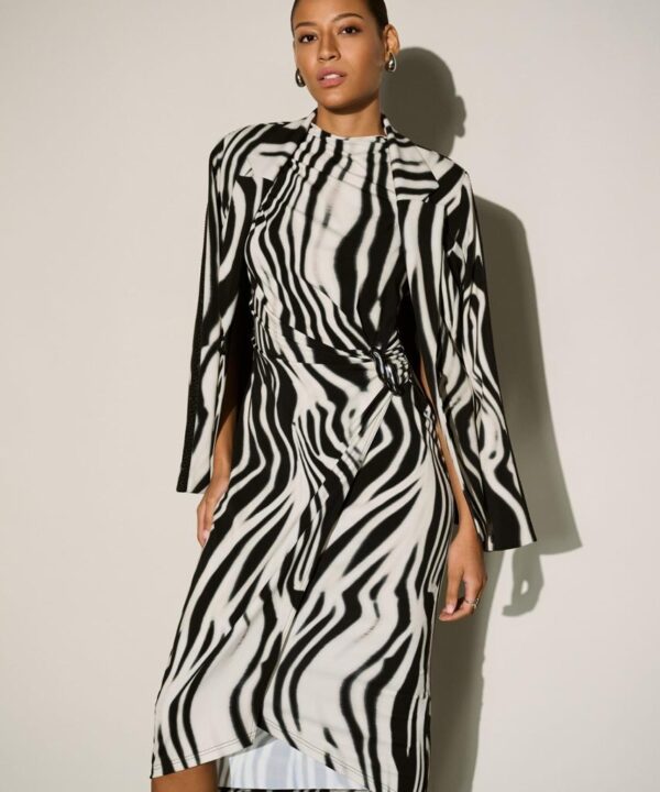 JOSEPH RIBKOFF Blazer zebra print